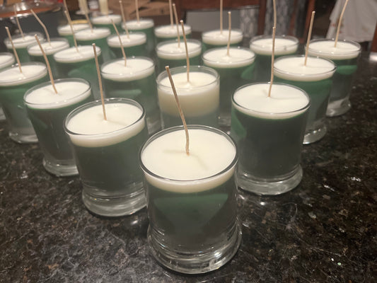 Winter Beauty 14.4 oz Soy Wax Blend Candle